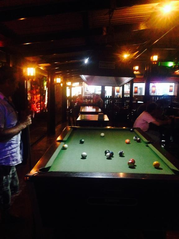 Bamboozle Hostel หาดริ้น ภายนอก รูปภาพ