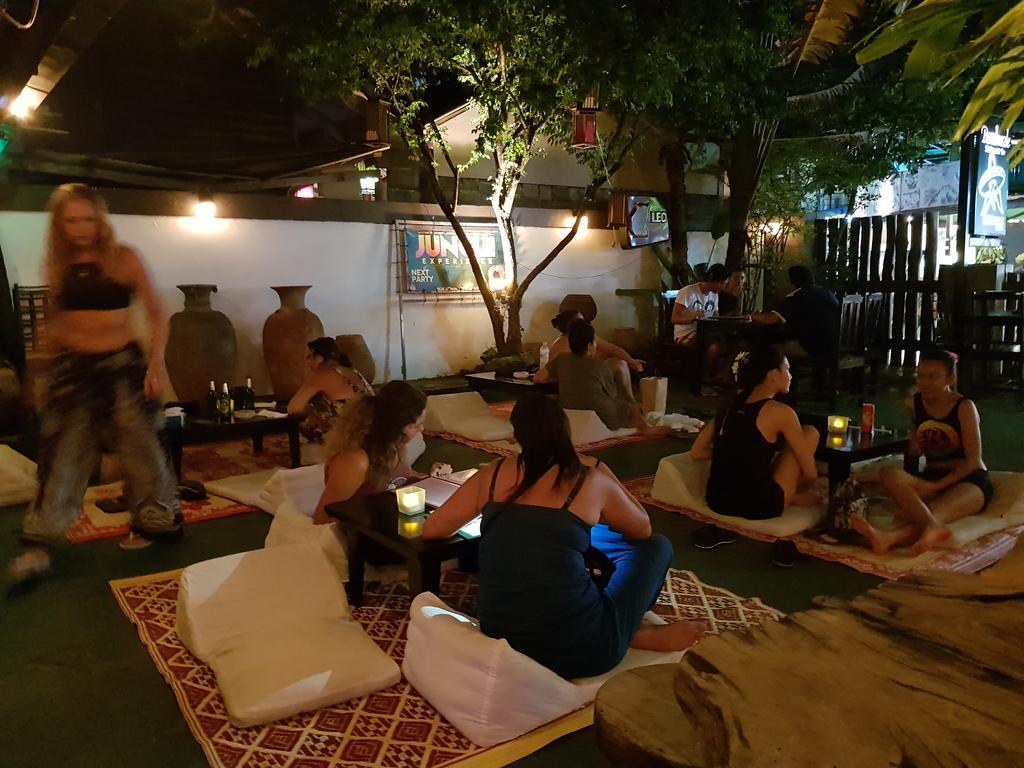Bamboozle Hostel หาดริ้น ภายนอก รูปภาพ