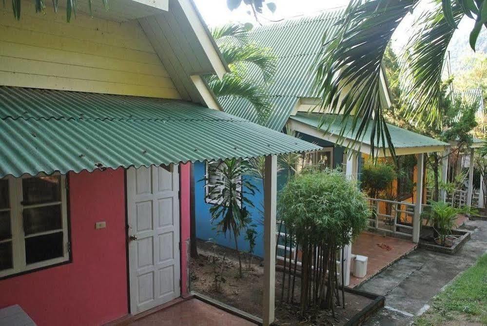 Bamboozle Hostel หาดริ้น ภายนอก รูปภาพ